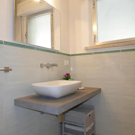 Appartamento 405 - Bellissimo Trilo Con Ampio Giardino E Spiaggia Inclusa Nel Prezzo *